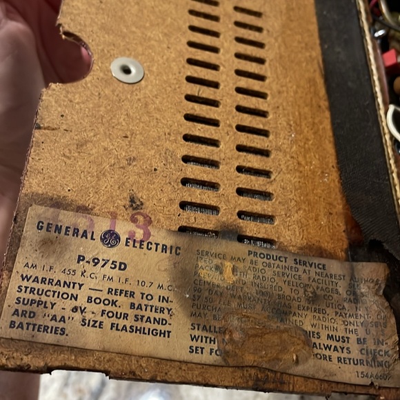 Vintage GE P975D Transistor Portable Radio General Electric AM FM Works Case - Picture 2 of 7